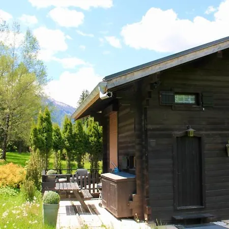 Apartment Pretty Chalet With Jacuzzi In Chamonix-Mont-Blanc
